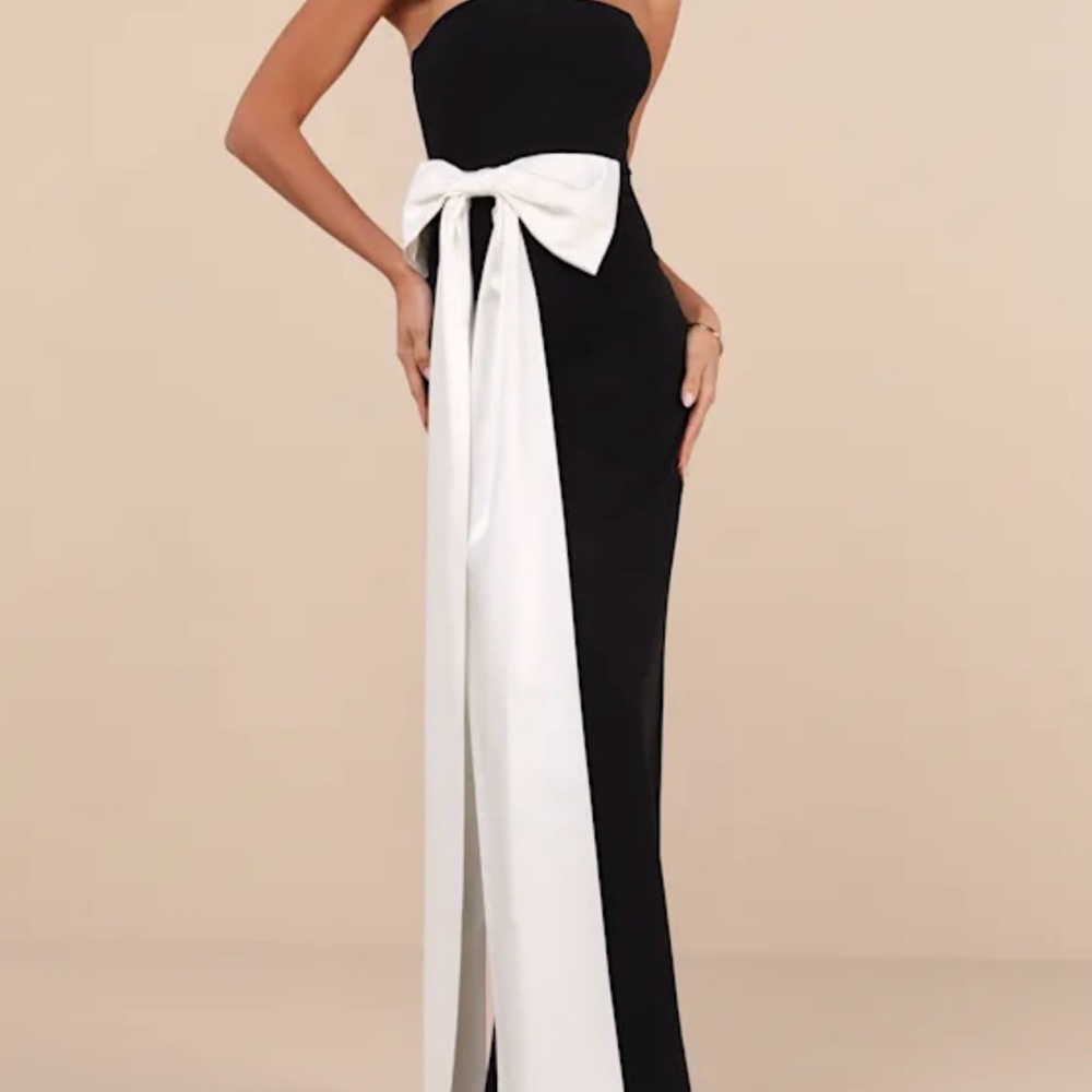 Lulu's Black Strapless Gown with White Bow Sash